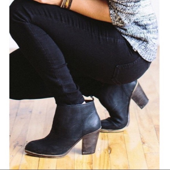 Lucky Brand Shoes - Lucky Brand Leather Ehllen Ankle Booties